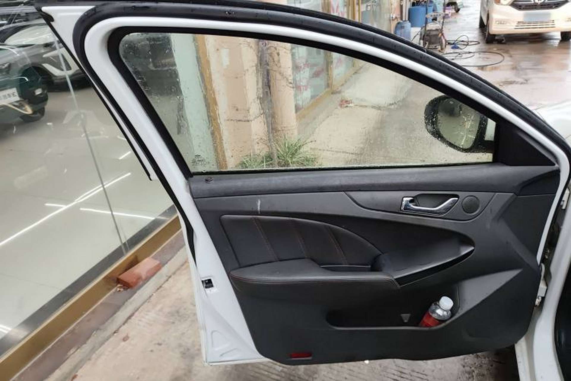 Used Chery Arrizo 7 2016 1.5T Manual ZhiShang Edition Interior 7