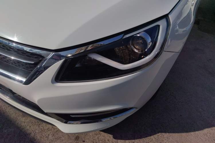 Used Chery Arrizo 7 2016 1.6L CVT ZhiShang Edition Left Front Headlight