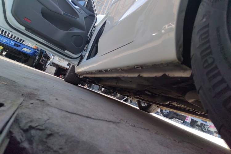 Used Chery Arrizo 7 2016 1.6L CVT ZhiShang Edition Left Side Sill