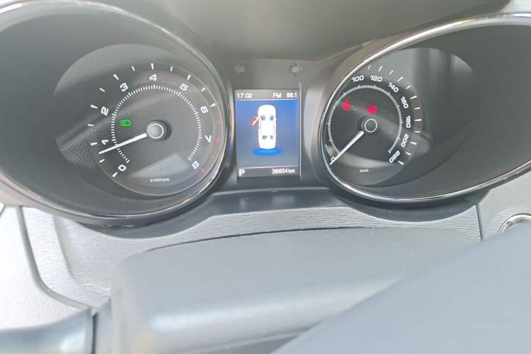 Used Chery Arrizo 7 2016 1.6L CVT ZhiShang Edition Odometer Close Up
