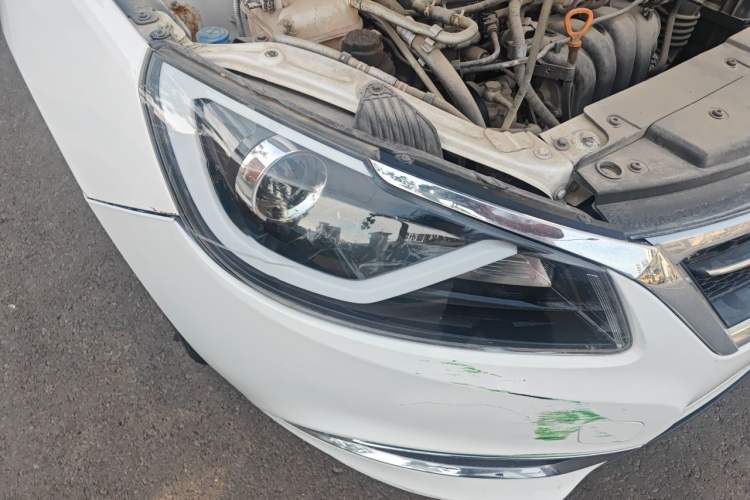 Used Chery Arrizo 7 2016 1.6L Manual Smart Efficiency Supreme Edition Right Front Headlight