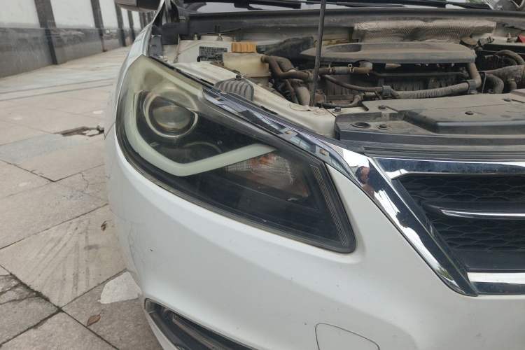 Used Chery Arrizo 7 2016 1.5T Manual ZhiXiang Edition Right Front Headlight