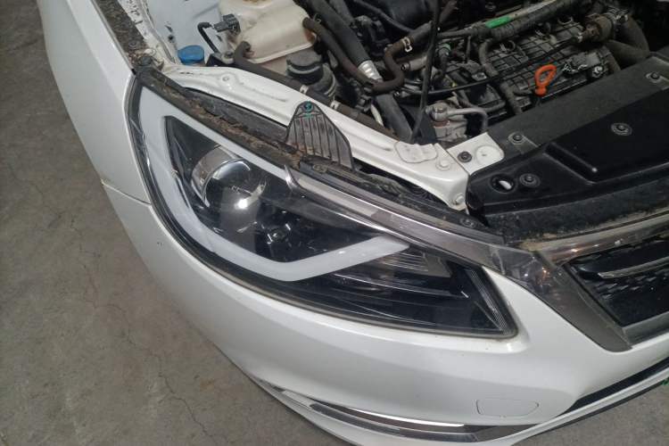 Used Chery Arrizo 7 2016 1.5T Manual Zhi Ling Edition Right Front Headlight