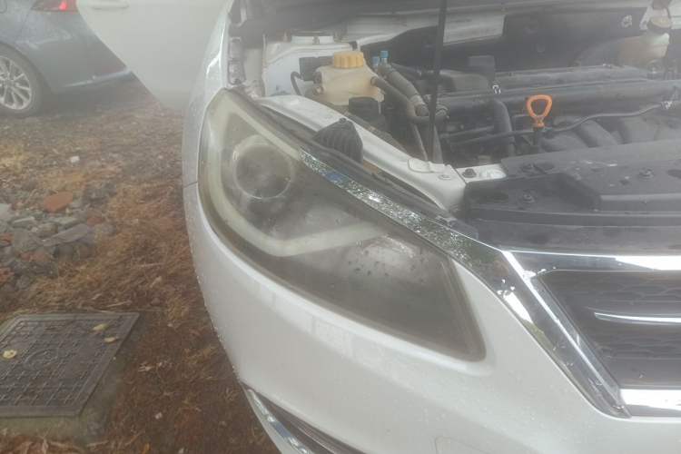 Used Chery Arrizo 7 2016 1.6L CVT ZhiShang Edition Right Front Headlight