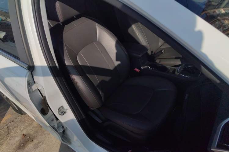 Used Chery Arrizo 7 2016 1.6L CVT ZhiShang Edition Right Front Seat