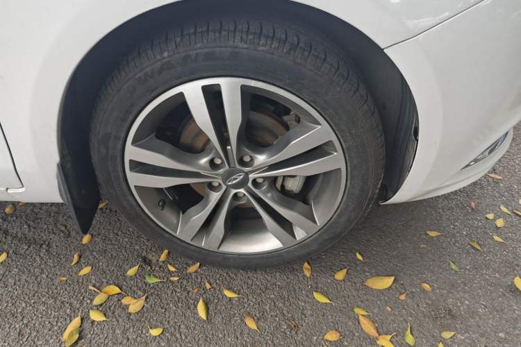 Used Chery Arrizo 7 2016 1.5T Manual Zhi Ling Edition Right Front Wheel Hub
