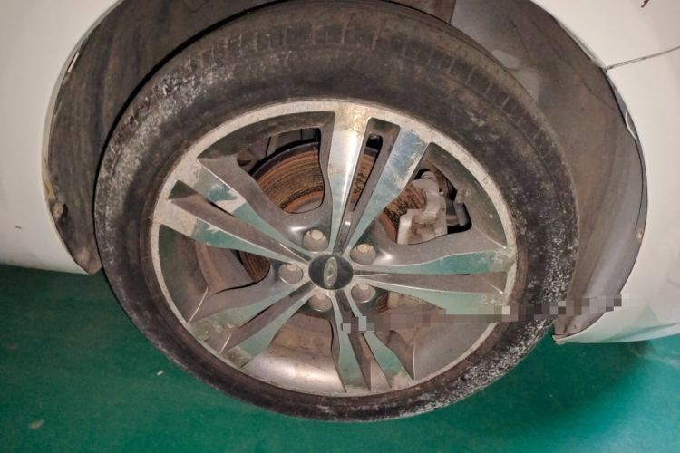Used Chery Arrizo 7 2016 1.5T Manual ZhiXiang Edition Right Front Wheel Hub