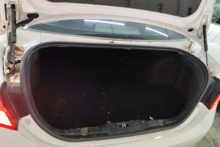 Used Chery Arrizo 7 2016 1.6L CVT ZhiShang Edition Trunk