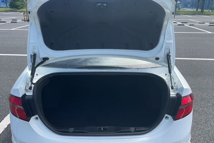 Used Chery Arrizo 7 2016 1.6L CVT ZhiShang Edition Trunk