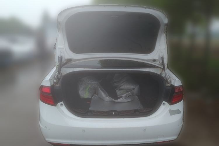 Used Chery Arrizo 7 2016 1.6L CVT ZhiShang Edition Trunk