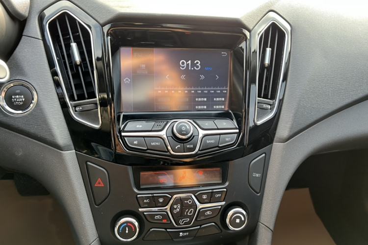 Used Chery Arrizo 7 2016 1.6L CVT ZhiShang Edition Audio And AC Panel