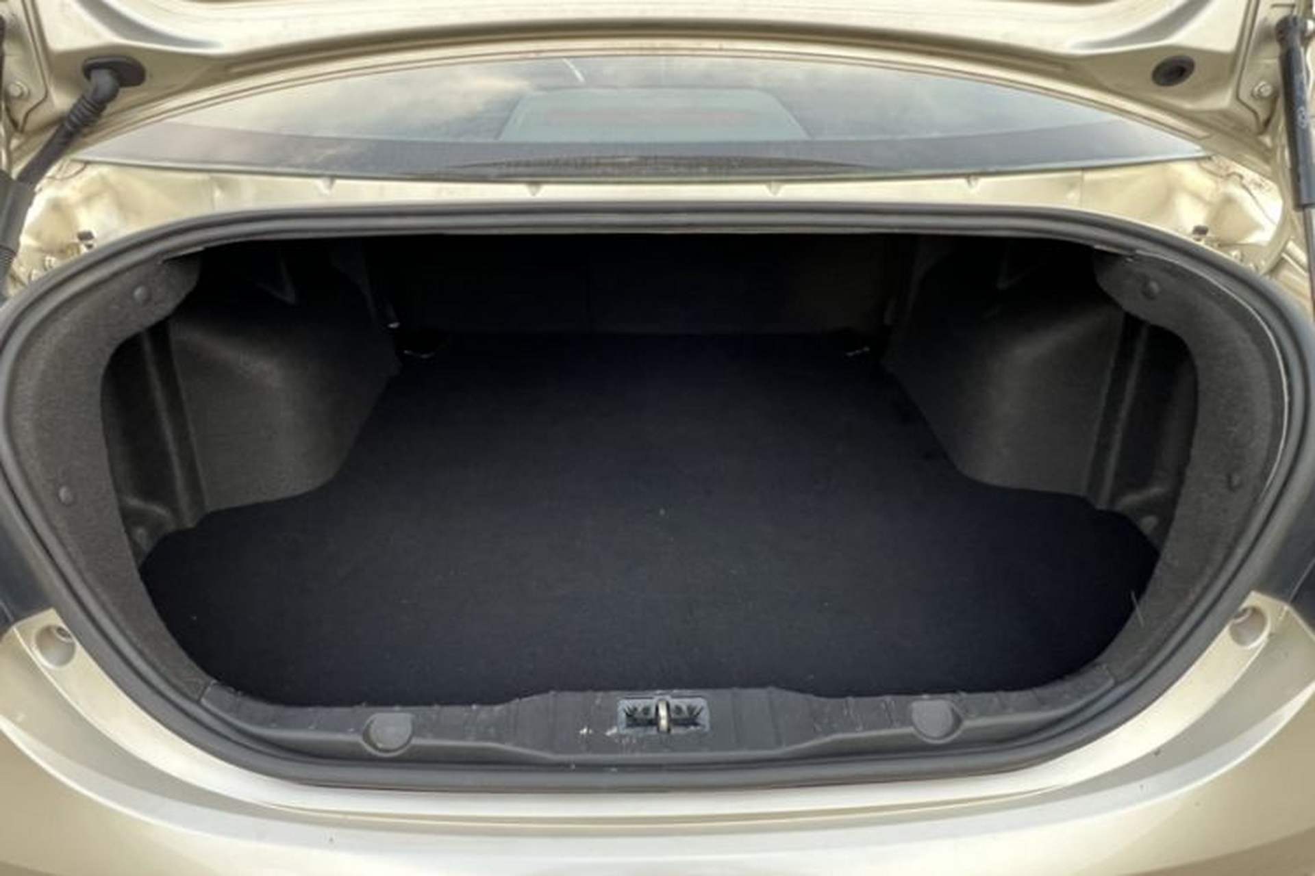 Used Chery Arrizo 7 2016 1.6L CVT ZhiShang Edition Trunk