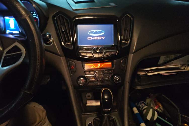 Used Chery Arrizo 7 2017 1.5T CVT ZhiShang Edition Audio And AC Panel
