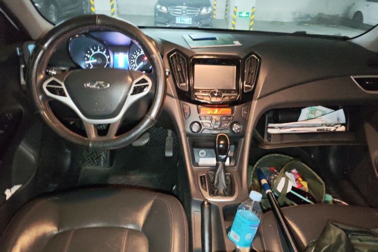 Used Chery Arrizo 7 2017 1.5T CVT ZhiShang Edition Center Console