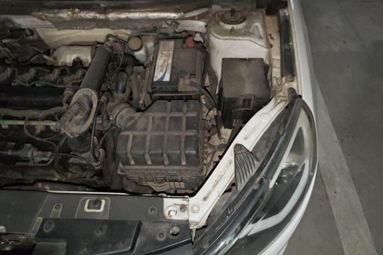Used Chery Arrizo 7 2017 1.5T CVT ZhiShang Edition Engine Bay Left