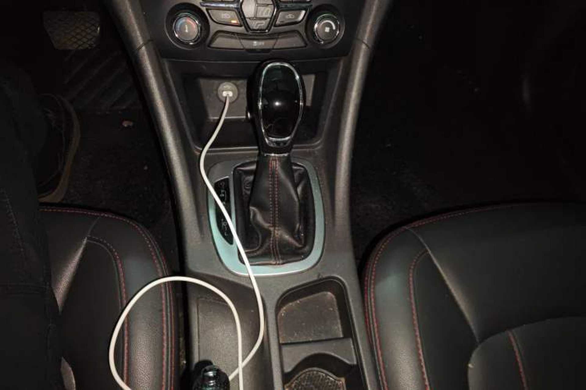 Used Chery Arrizo 7 2017 1.5T CVT ZhiShang Edition Gear Lever