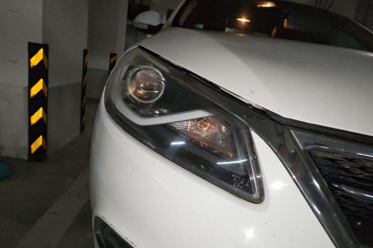 Used Chery Arrizo 7 2017 1.5T CVT ZhiShang Edition Right Front Headlight