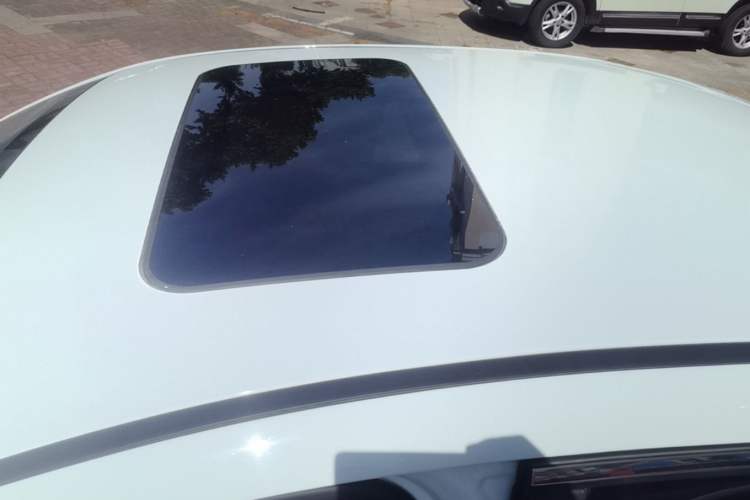 Used Chery Arrizo 7 2017 1.5T CVT ZhiShang Edition Roof