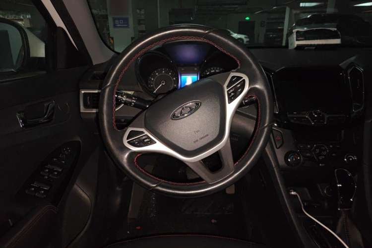 Used Chery Arrizo 7 2017 1.5T CVT ZhiShang Edition Steering Wheel