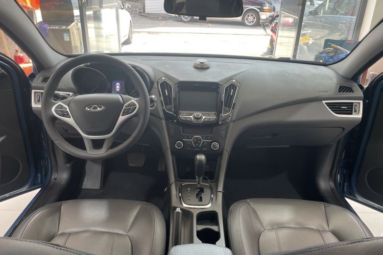 Used Chery Arrizo 7e 2016 1.6L e-Enjoy Version Center Console