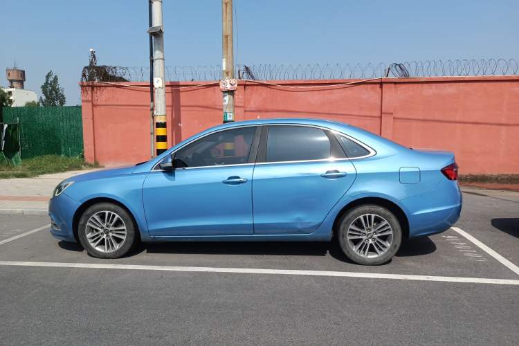 Used Chery Arrizo 7e 2016 1.6L e-Chic Edition Left Side