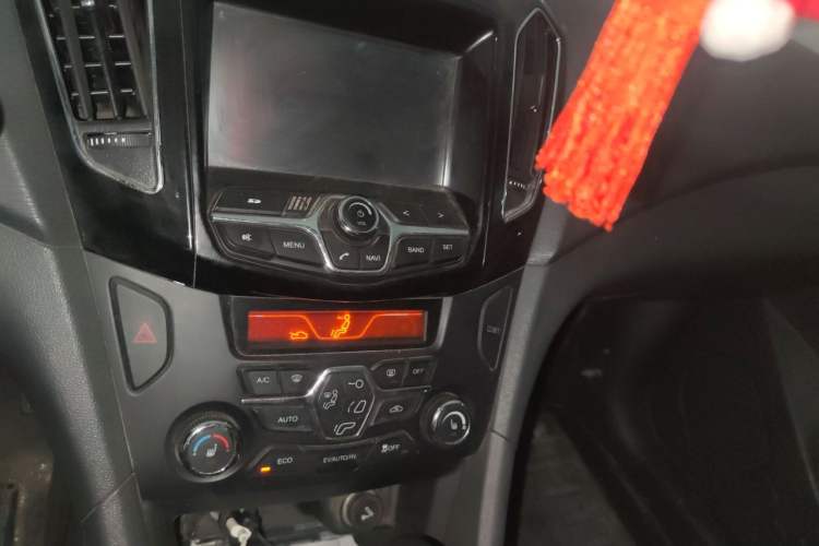 Used Chery Arrizo 7e 2016 1.6L e-Enjoy Version Audio And AC Panel