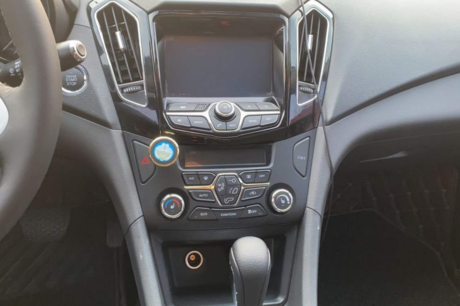 Used Chery Arrizo 7e 2016 1.6L e-Enjoy Version Audio And AC Panel