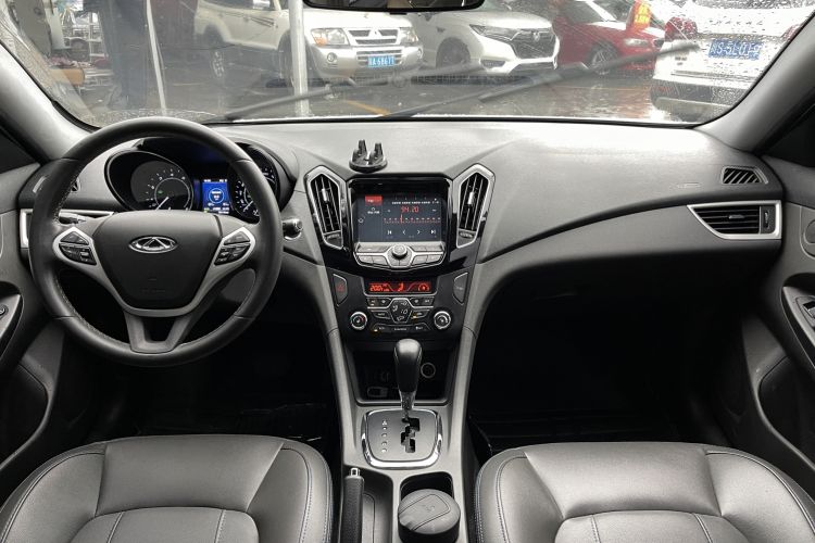 Used Chery Arrizo 7e 2016 1.6L e-Enjoy Version Center Console
