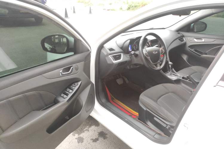 Used Chery Arrizo 7e 2016 1.6L e-Chic Edition Driver Seat