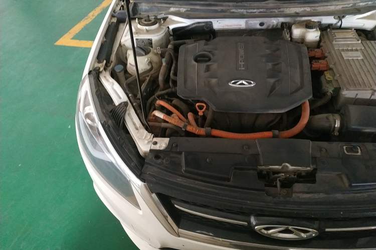 Used Chery Arrizo 7e 2016 1.6L e-Chic Edition Engine Bay Right