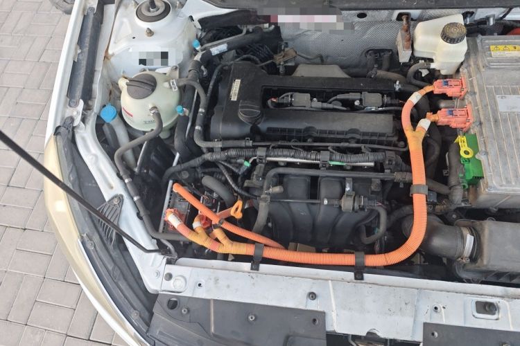 Used Chery Arrizo 7e 2016 1.6L e-Enjoy Version Engine Bay Right