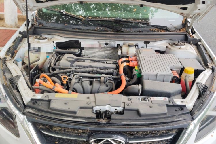 Used Chery Arrizo 7e 2016 1.6L e-Chic Edition Engine Bay