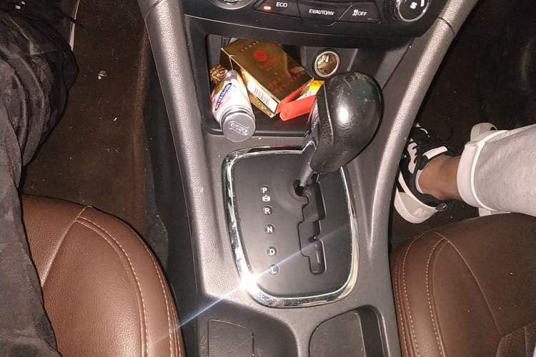 Used Chery Arrizo 7e 2016 1.6L e-Chic Edition Gear Lever