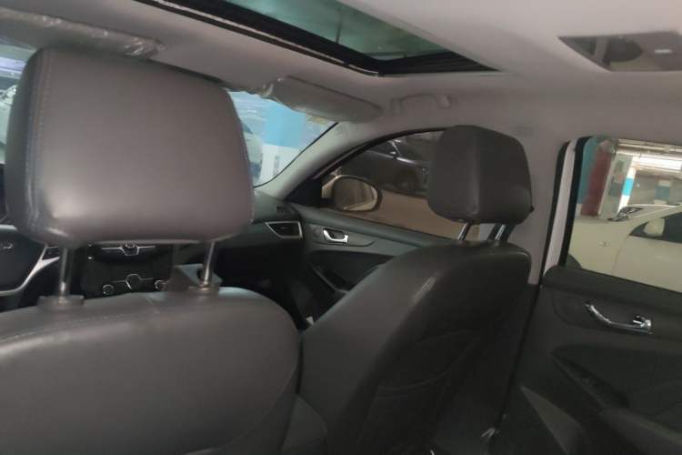 Used Chery Arrizo 7e 2016 1.6L e-Enjoy Version Headliner