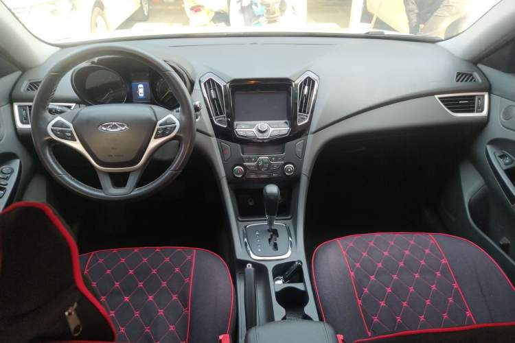 Used Chery Arrizo 7e 2016 1.6L e-Chic Edition Interior 1