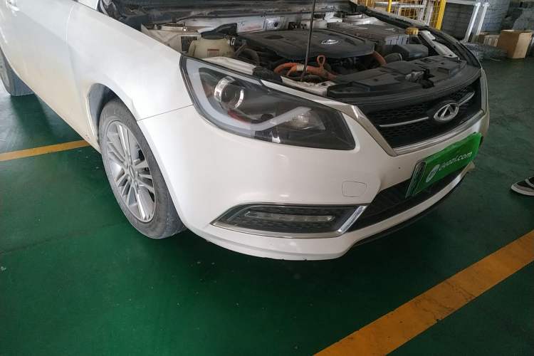 Used Chery Arrizo 7e 2016 1.6L e-Chic Edition Right Front Headlight