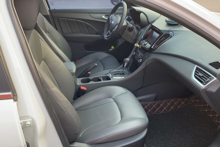 Used Chery Arrizo 7e 2016 1.6L e-Enjoy Version Right Front Seat