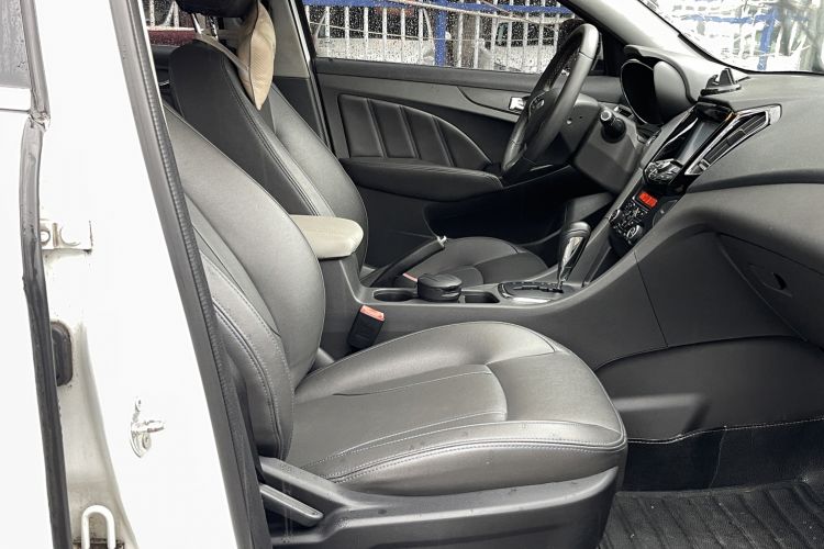 Used Chery Arrizo 7e 2016 1.6L e-Enjoy Version Right Front Seat