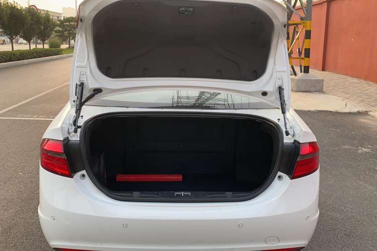 Used Chery Arrizo 7e 2016 1.6L e-Enjoy Version Trunk