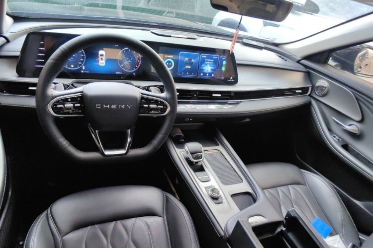 Used Chery Arrizo 8 2022 1.6T DCT Ya Center Console