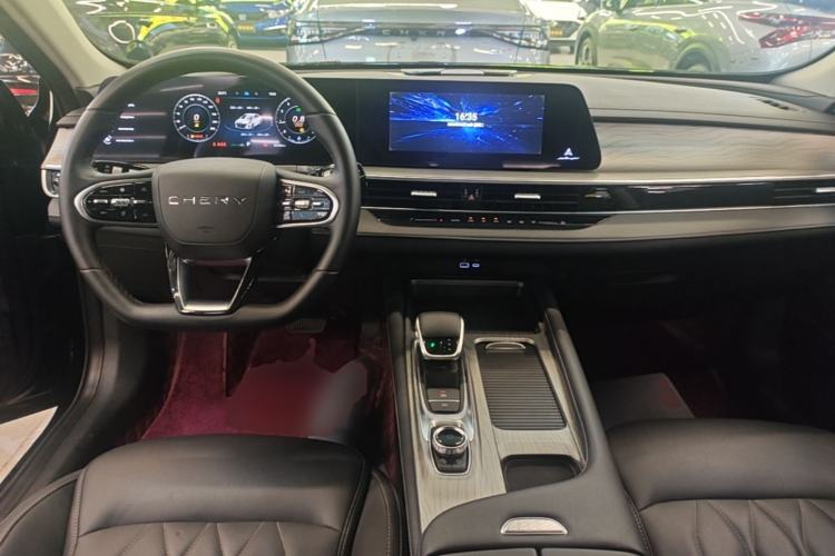 Used Chery Arrizo 8 2022 1.6T DCT Elite Center Console