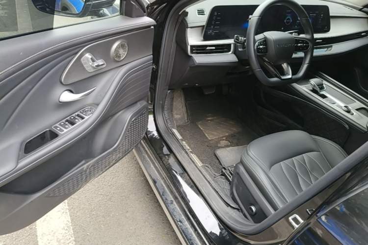 Used Chery Arrizo 8 2022 1.6T DCT Ya Driver Seat