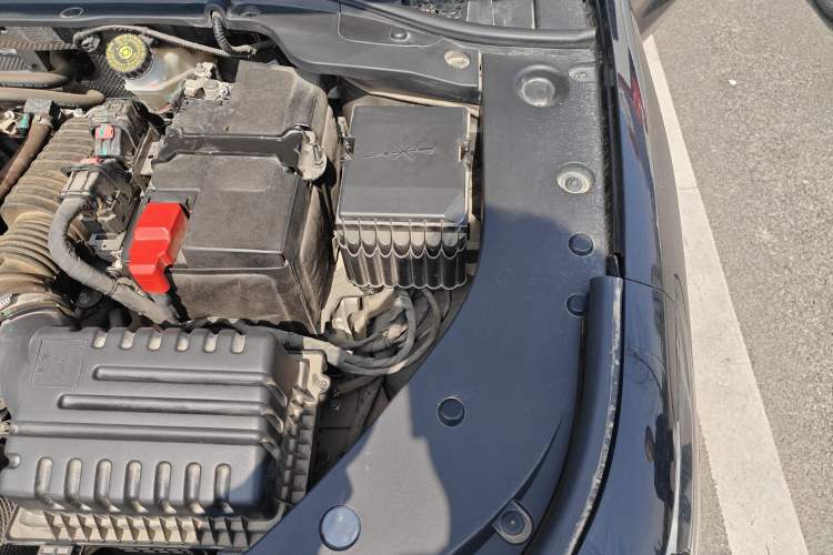 Used Chery Arrizo 8 2022 1.6T DCT Elite Engine Bay Left