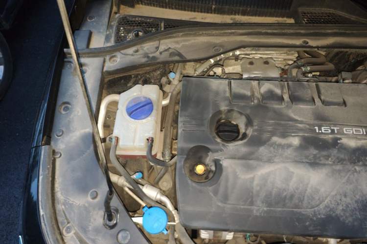 Used Chery Arrizo 8 2022 1.6T DCT Zhen Engine Bay Right