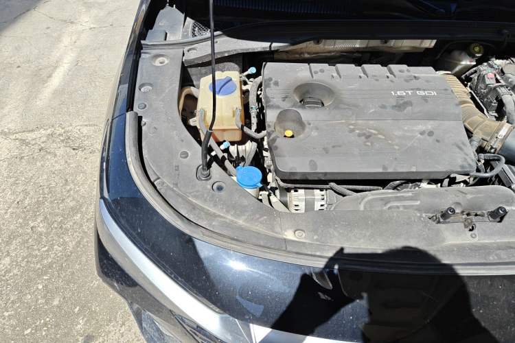 Used Chery Arrizo 8 2022 1.6T DCT Zhen Engine Bay Right