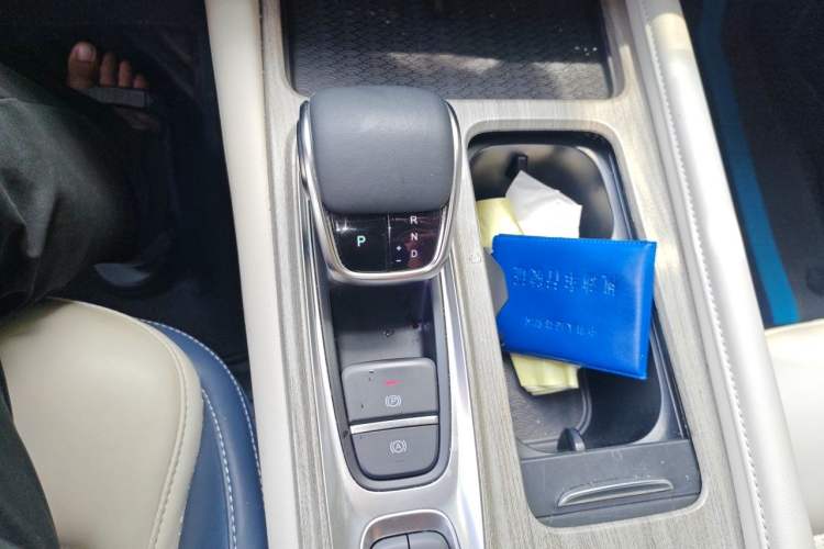 Used Chery Arrizo 8 2022 1.6T DCT Ya Gear Lever
