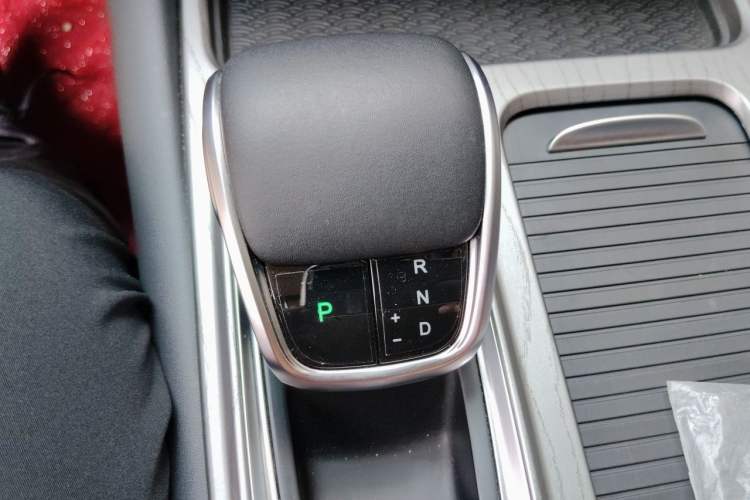 Used Chery Arrizo 8 2022 1.6T DCT Ya Gear Lever