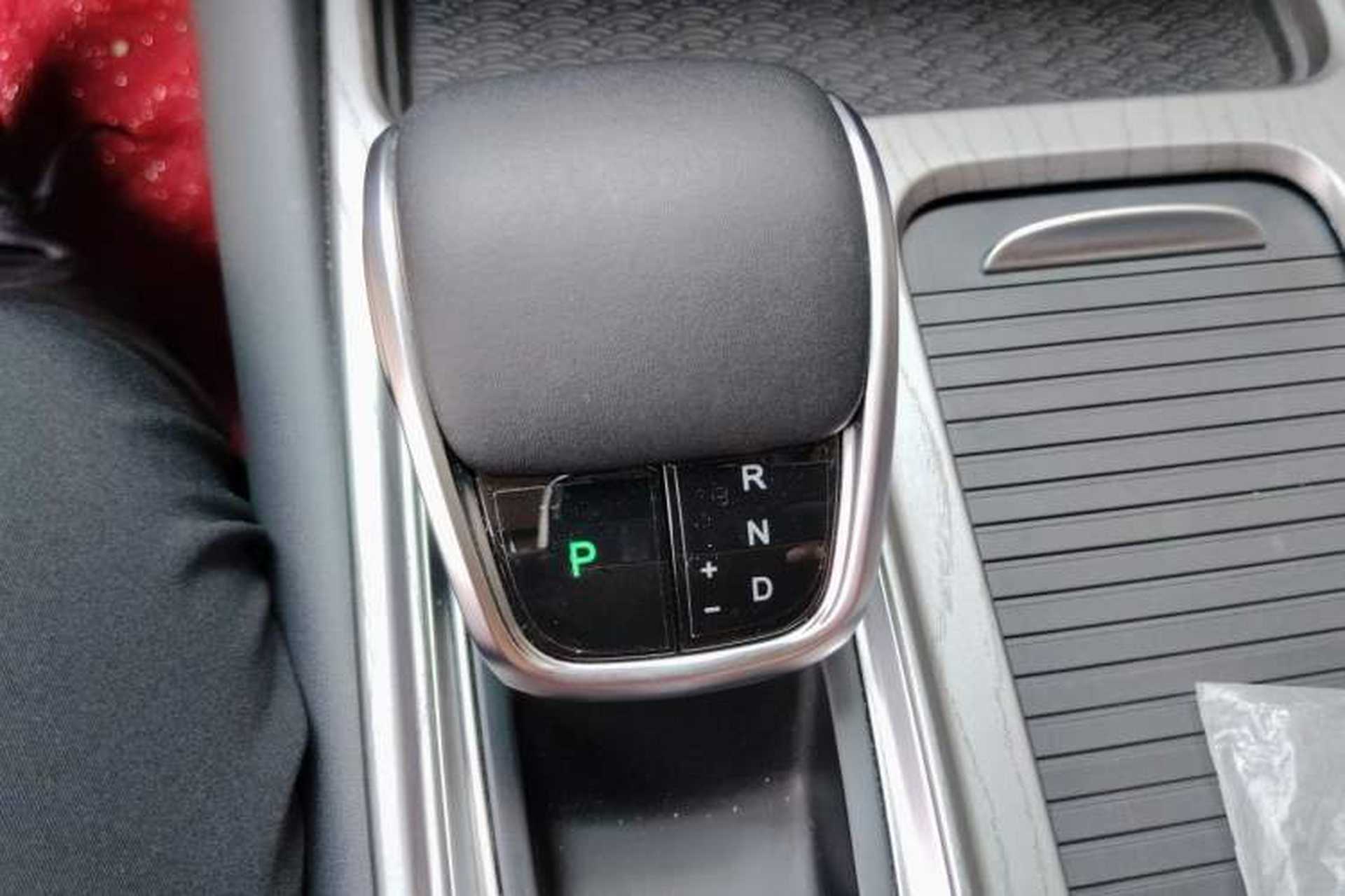 Used Chery Arrizo 8 2022 1.6T DCT Ya Gear Lever