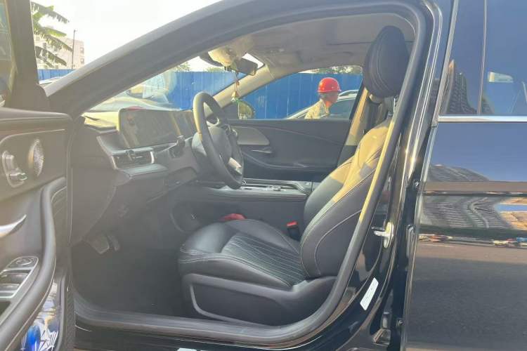 Used Chery Arrizo 8 2022 1.6T DCT Elite Interior 2