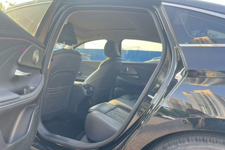 Used Chery Arrizo 8 2022 1.6T DCT Elite Interior 3